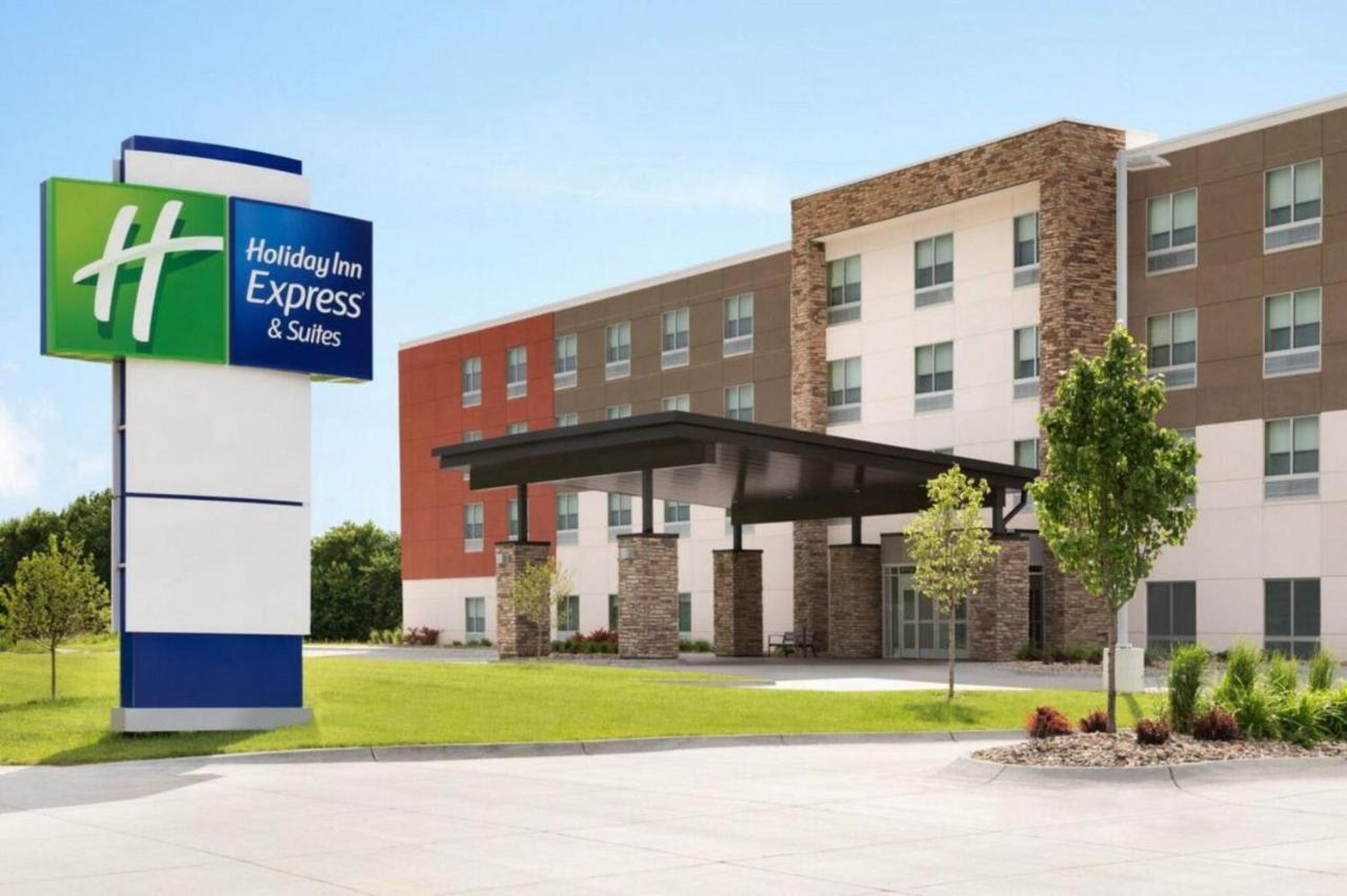 Holiday Inn Express & Suites - Tomah By Ihg מראה חיצוני תמונה